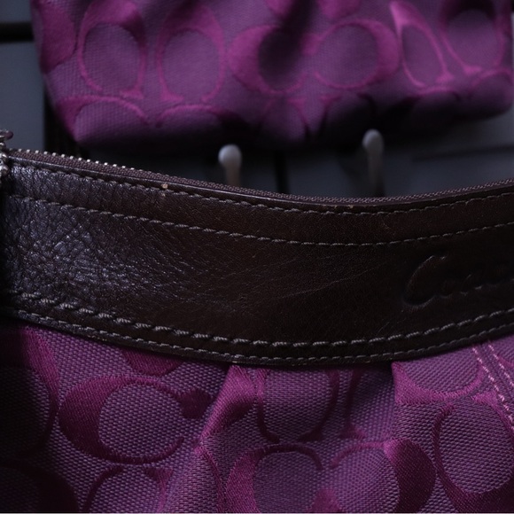 Coach Y2K purple/magenta Signature Coach Lynn Soho pleated shoulder hobo bag - Picture 3 of 8